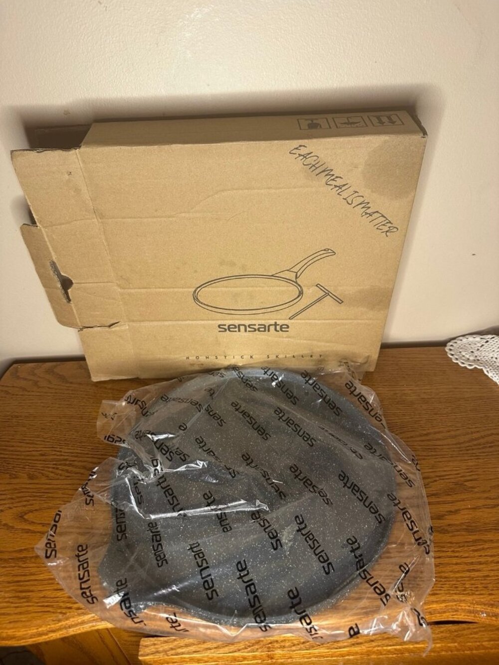 Sensarte non stick crepe pan new never used frying